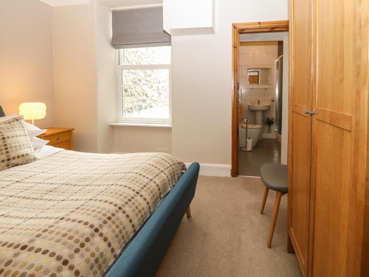 Y Castell Apartment 2 Porthmadog Extérieur photo
